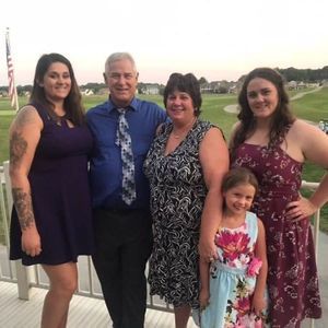 Meet your Posher, Laurie